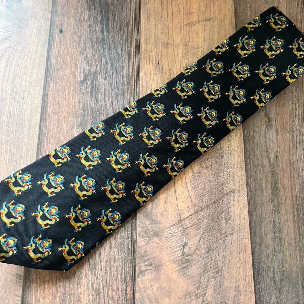 Chinese Dragon Houston Museum of Natural Science Elegant Black and Gold Silk Tie
